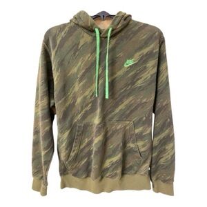 Nike Men's Green Camouflage Hoodie